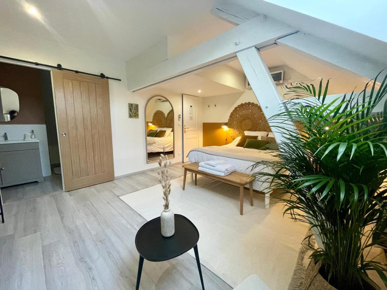 Villa De La Croix - Maison D'Hotes A 4 Minutes De L'A26 Avec Parking Villechetif ภายนอก รูปภาพ